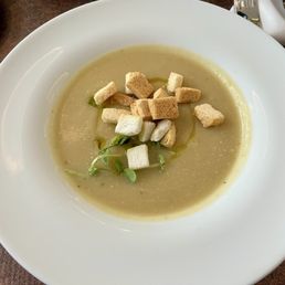 Soup of the day (cauliflower)