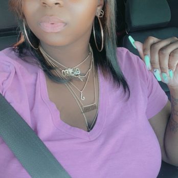 Tice Mack - Feather bang - Hair Stylists Near Me - Long Beach, California Tice Mack - Feather bang - Hair Stylists Near Me - Long Beach, California