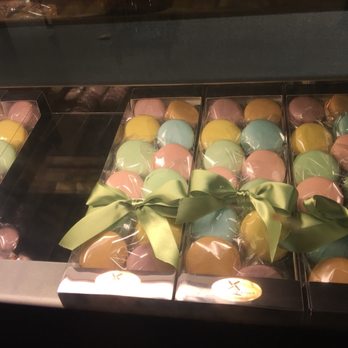 White Windmill - Macaroons - Bakeries Near Me - Doraville, Georgia