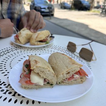 La Boulangerie des Invalides - American sandwich - Bakeries Near Me - Paris, 75 La Boulangerie des Invalides - American sandwich - Bakeries Near Me - Paris, 75