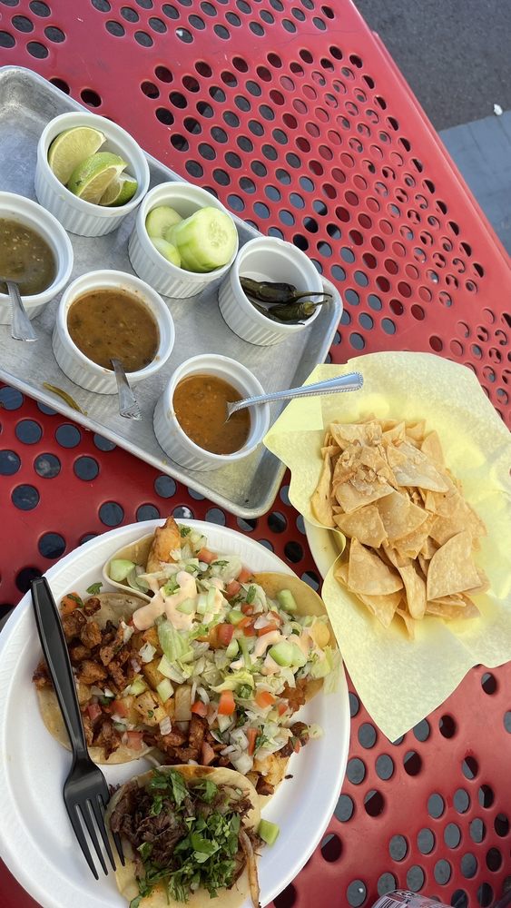 El Taco Express Logo