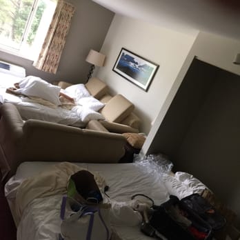 Grand Summit Hotel At Attitash - Sofa sleeper and Murphy bed in other rooms - Hotels Near Me - Bartlett, New Hampshire Grand Summit Hotel At Attitash - Sofa sleeper and Murphy bed in other rooms - Hotels Near Me - Bartlett, New Hampshire