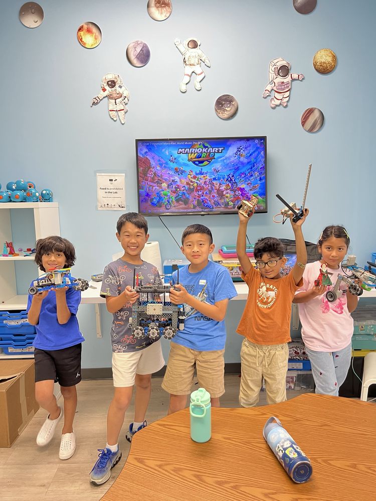 Magikid Robotics Lab Logo