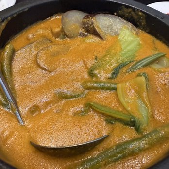 Max's Restaurant - Milpitas - Kare-Kare (Beef Peanut Stew) - Filipino Near Me - Milpitas, California Max's Restaurant - Milpitas - Kare-Kare (Beef Peanut Stew) - Filipino Near Me - Milpitas, California