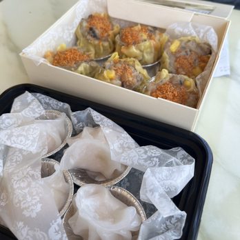 T&5 Cafe Bakery - Shrimp dumplings and pork sui mai - Bakeries Near Me - Folsom, California