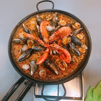 Barcelona Cooking - Seafood Paella - Cooking Schools Near Me - Barcelona, B