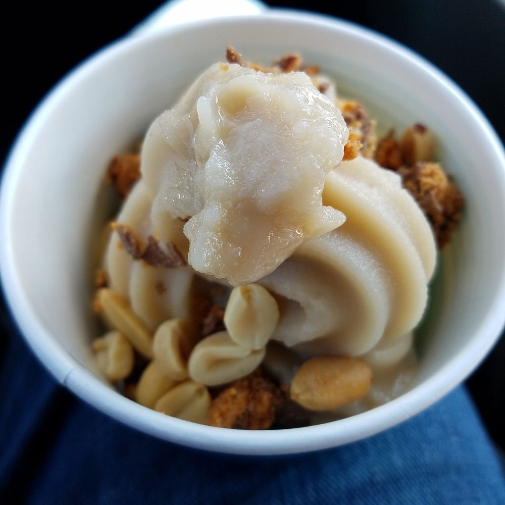 Swirls - butter pecan with butterfingers and peanuts - Ice Cream & Frozen Yogurt Near Me - Vincennes, Indiana