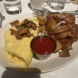 Omelette special- goat cheese with mushrooms