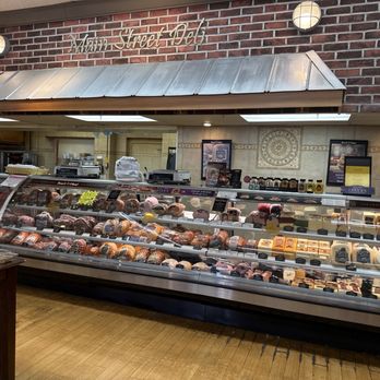 Lindy's Downtown Market - Deli - Grocery Near Me - Washington, Illinois Lindy's Downtown Market - Deli - Grocery Near Me - Washington, Illinois