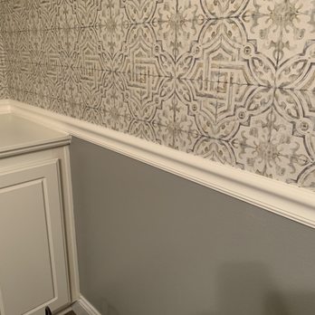 Crowning Touch Moulding - Chair Rail - General Contractors Near Me