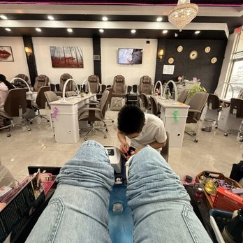 Icon Nails & Spa - Nail Salons Near Me - Pickerington, Ohio