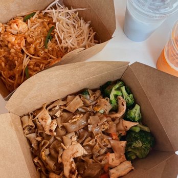 Tycoon Kitchen - Shrimp Pad Thai, Chicken Pad See Ew - Asian Fusion Near Me - San Francisco, California Tycoon Kitchen - Shrimp Pad Thai, Chicken Pad See Ew - Asian Fusion Near Me - San Francisco, California
