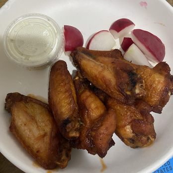 Beebe's - Wings - Pizza Near Me - Long Island City, New York
