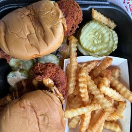Dave's NOT Chicken Mini Sliders (Cauli) with fries Dave's NOT Chicken Mini Sliders (Cauli) with fries