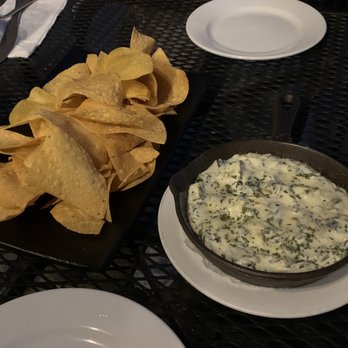 American Beauty Bistro - Spinach & Artichoke Dip - New American Near Me - Massapequa, New York