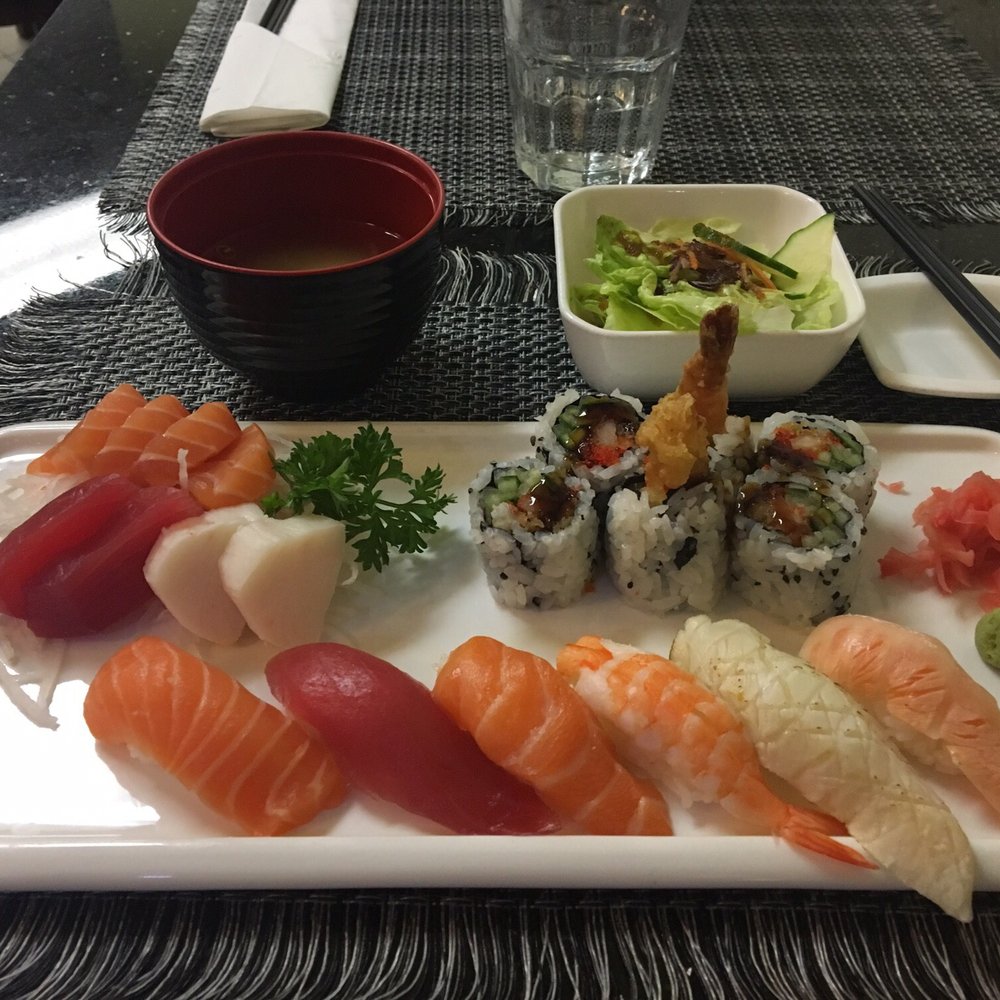 Avocado Sushi - Japanese Near Me - Toronto, Ontario