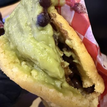Venezolano - Vegan arepa with guac l, plantains and black beans. - Venezuelan Near Me - Toronto, Ontario Venezolano - Vegan arepa with guac l, plantains and black beans. - Venezuelan Near Me - Toronto, Ontario
