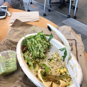 Chipotle Mexican Grill - Mexican Near Me - Houston, Texas