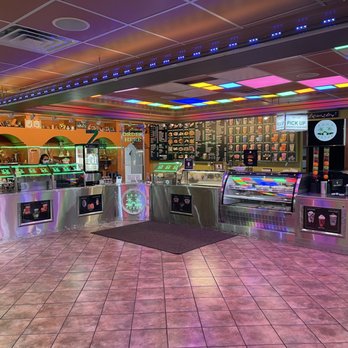 Agha Juice - Main sitting area - Ice Cream & Frozen Yogurt Near Me - Carrollton, Texas Agha Juice - Main sitting area - Ice Cream & Frozen Yogurt Near Me - Carrollton, Texas