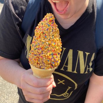 Dairy Witch Ice Cream - Ice Cream & Frozen Yogurt Near Me - Salem, Massachusetts