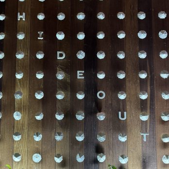Hideout - Bars Near Me - Honolulu, Hawaii Hideout - Bars Near Me - Honolulu, Hawaii