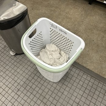 Petco - Unwashed towels are half full. - Pet Stores Near Me - Van Nuys, California Petco - Unwashed towels are half full. - Pet Stores Near Me - Van Nuys, California