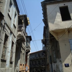İzmir Basmane oteller sokağı