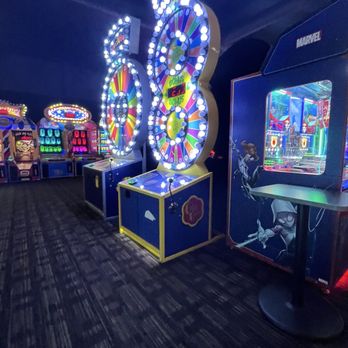 Dave & Buster's Maple Grove - Arcades Near Me - Maple Grove, Minnesota