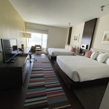 The Alexander - Room - Hotels Near Me - Indianapolis, Indiana