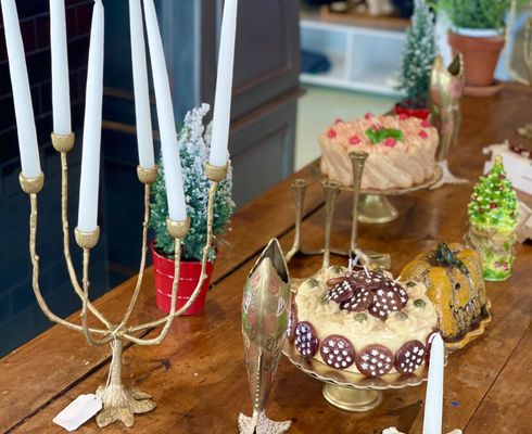 Madame Zuzu’s by null