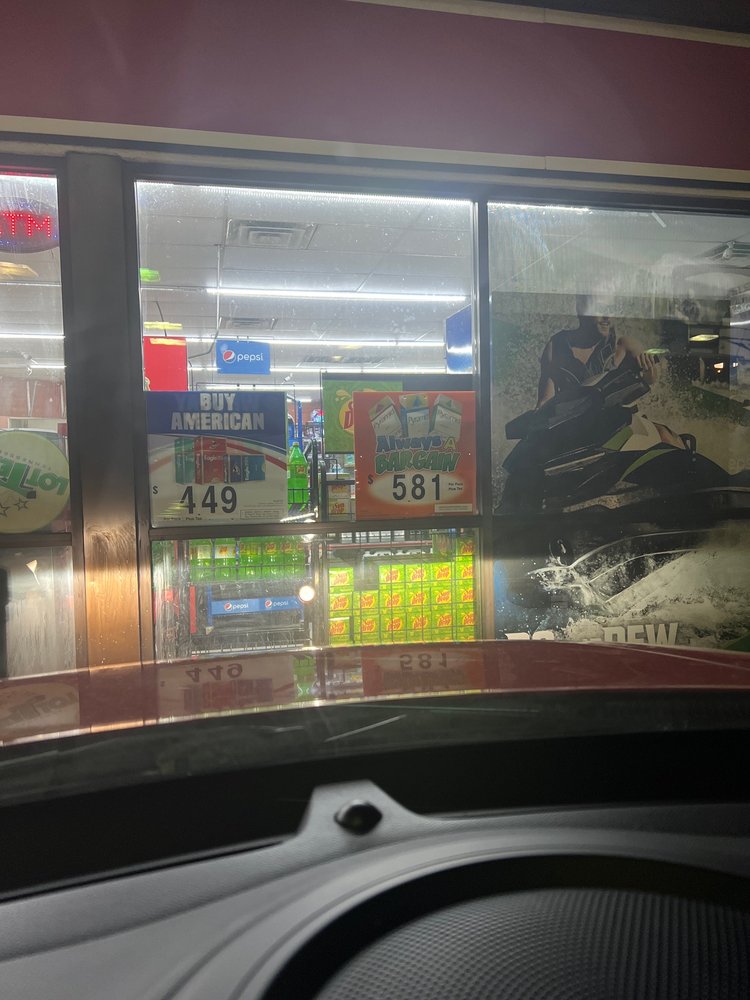 CORNER MARKET Updated September 2024 16540 W College St, Pulaski