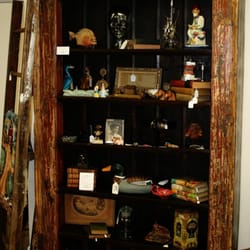 Beau Monde Boutique - A variety of fine jewelry, antiques, vintage items, decorative arts and more!