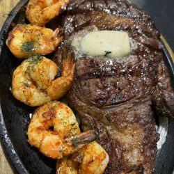 Roux Seafood Kitchen - 16 oz Ribeye with prawns