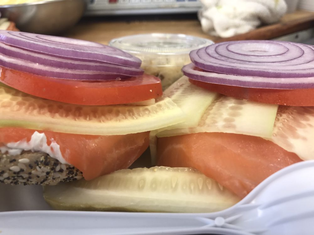 BAGEL BROKER 450 Photos & 953 Reviews Bagels 7825 Beverly Blvd