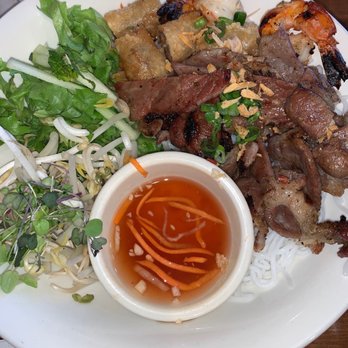 Saigon Kitchen - Combo Vermicelli Platter - Vietnamese Near Me - Fort Lee, New Jersey Saigon Kitchen - Combo Vermicelli Platter - Vietnamese Near Me - Fort Lee, New Jersey