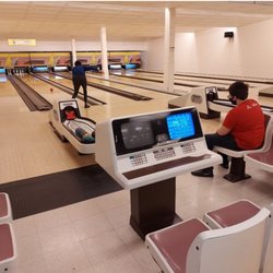 Centre Bowling Lanes