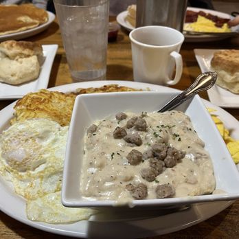 Lynde's Restaurant & Catering  - American Near Me - Osseo, Minnesota