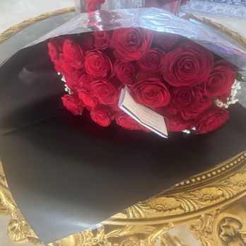 Spring Flowers & Gifts - Florists Near Me - Encino, California Spring Flowers & Gifts - Florists Near Me - Encino, California