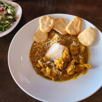 Fresco On First - Chicken Coconut Curry seved with Jasmine Rice and a side salad - Cafes Near Me - Dixon, Illinois