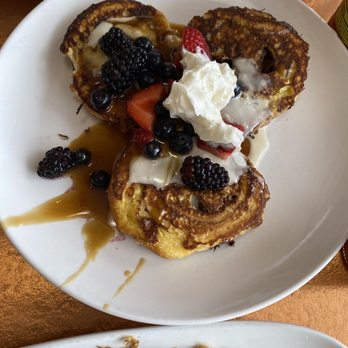 Another Broken Egg Cafe - Cinnamon Roll French Toast - Breakfast & Brunch Near Me - Pearland, Texas Another Broken Egg Cafe - Cinnamon Roll French Toast - Breakfast & Brunch Near Me - Pearland, Texas