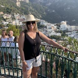 Lisa Remington - Berkshire Hathaway RW Towne Realty - Italy