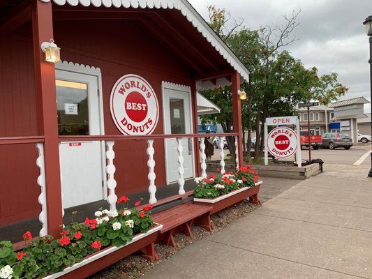 World's Best Donuts by null