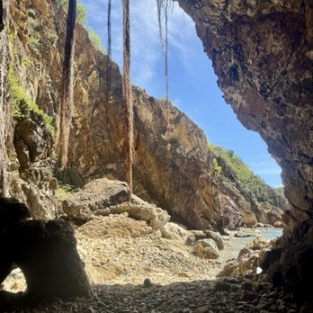Bad Kitty - Norman Island snorkeling cave - Scuba Diving Near Me - Cruz Bay, Virgin Islands