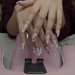 Highlands Nails & Spa - By Vannesa