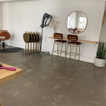 Halo Salon And Boutique - Salon 1 - Hair Salons Near Me - Longview, Washington