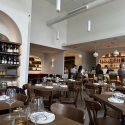Stoa Wine Bar & Market - Interior