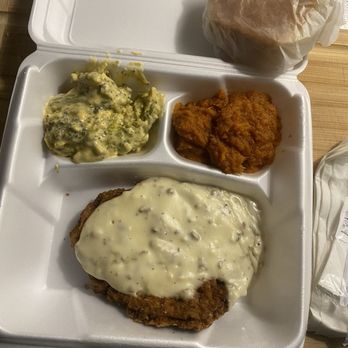 801 Southern Kitchen and Pancake House - Chicken fried chicken, broccoli casserole, sweet potato casserole - Pancakes Near Me - Advance, North Carolina