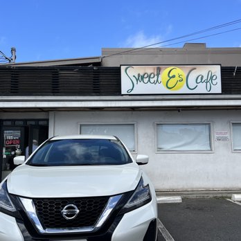 Sweet E's Cafe - Cafes Near Me - Honolulu, Hawaii