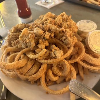 BOAT HOUSE GRILLE - Updated April 2025 - 125 Photos & 206 Reviews - 234