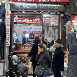 Mehmet Tanju Geye Dondurma & Tatlı
